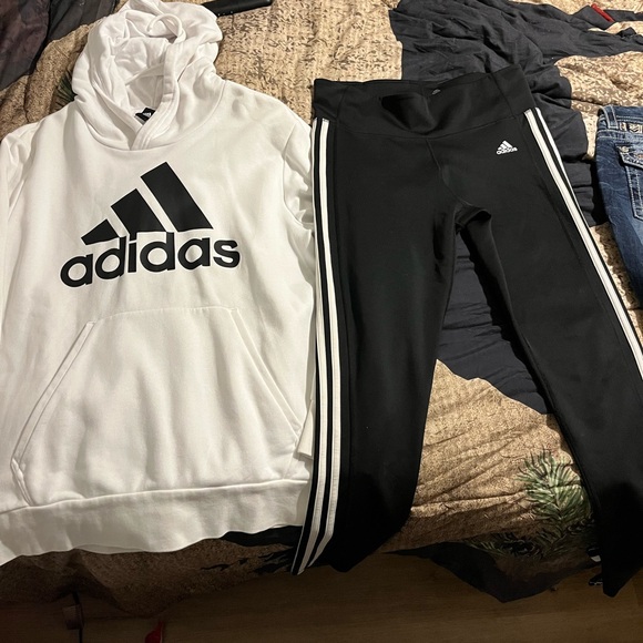 adidas Tops - NWOT ADIDAS HOODED SWEATSHIRT & LEGGINGS SIZE LARGE